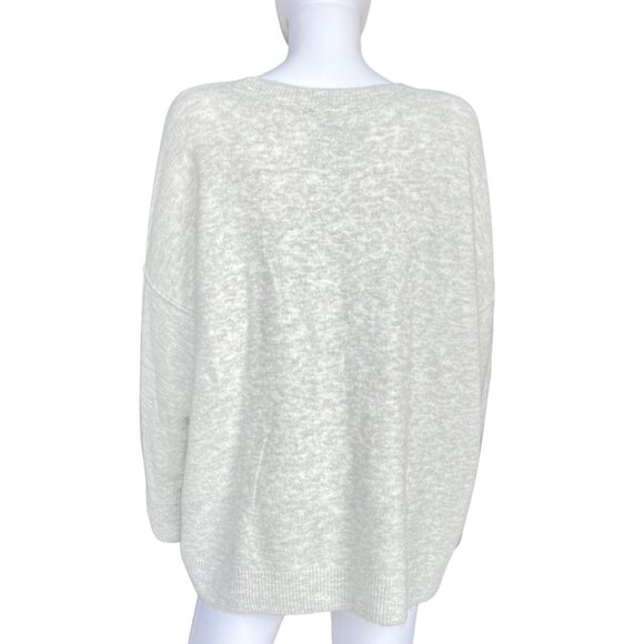 CeCe Light Gray Pearl Embellished Sweater Acrylic Blend Crewneck Womens Size XL - Picture 2 of 8